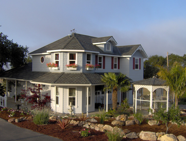 CertainTeed Carriage House Shingle - Stonegate Gray - Nipomo, CA